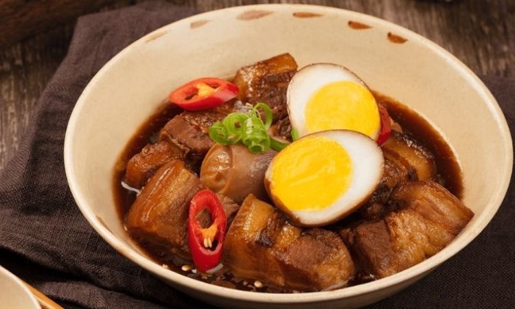 thit-kho-hot-vit